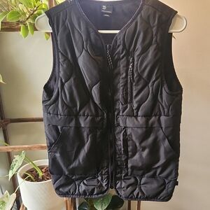Boys All In Motion XL Black Quilted Vest